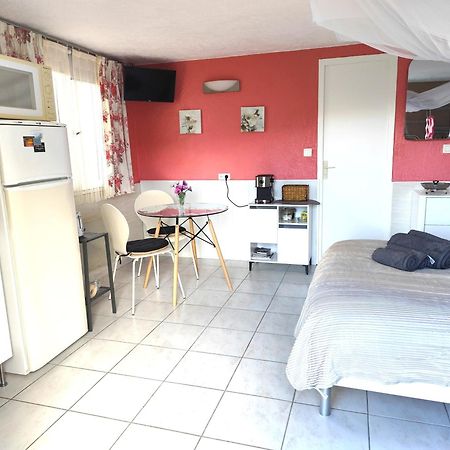 Studio le romantique à 20 kms de Nice Bendejun Exterior foto