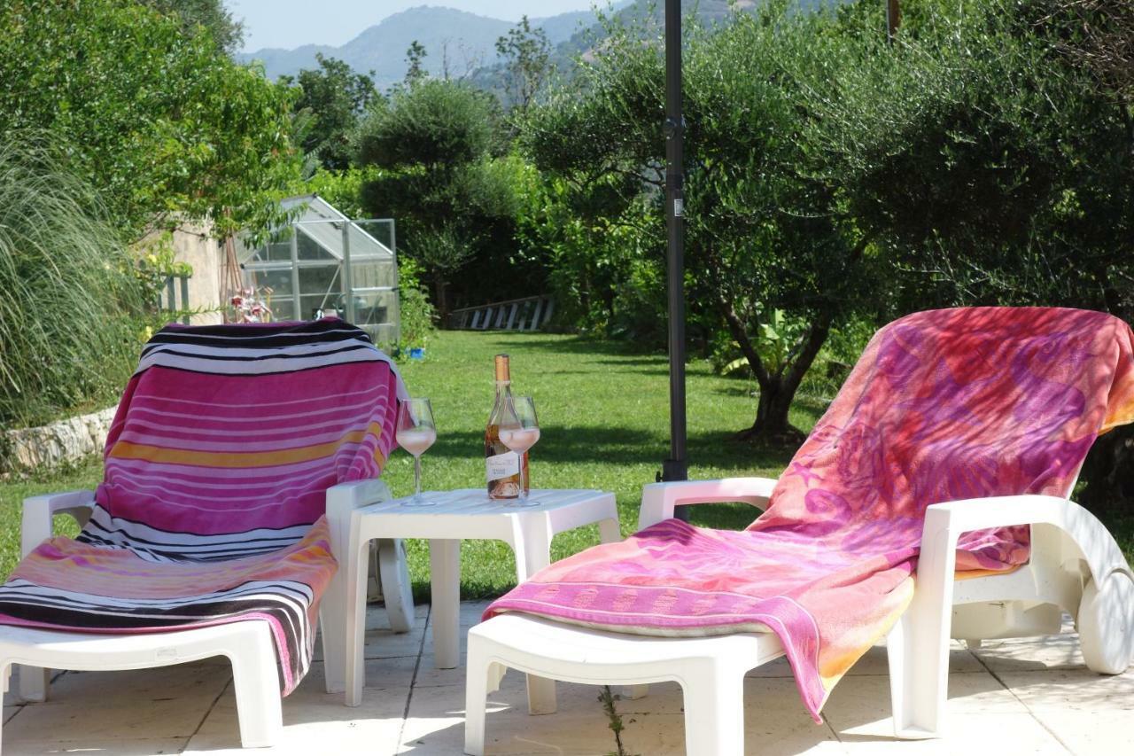 Studio le romantique à 20 kms de Nice Bendejun Exterior foto